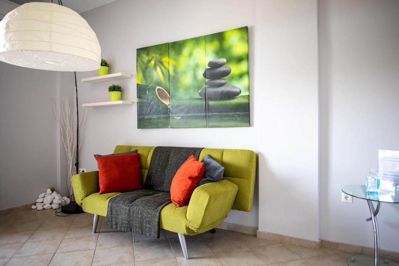 Isola Apartments Ксилокастро Экстерьер фото
