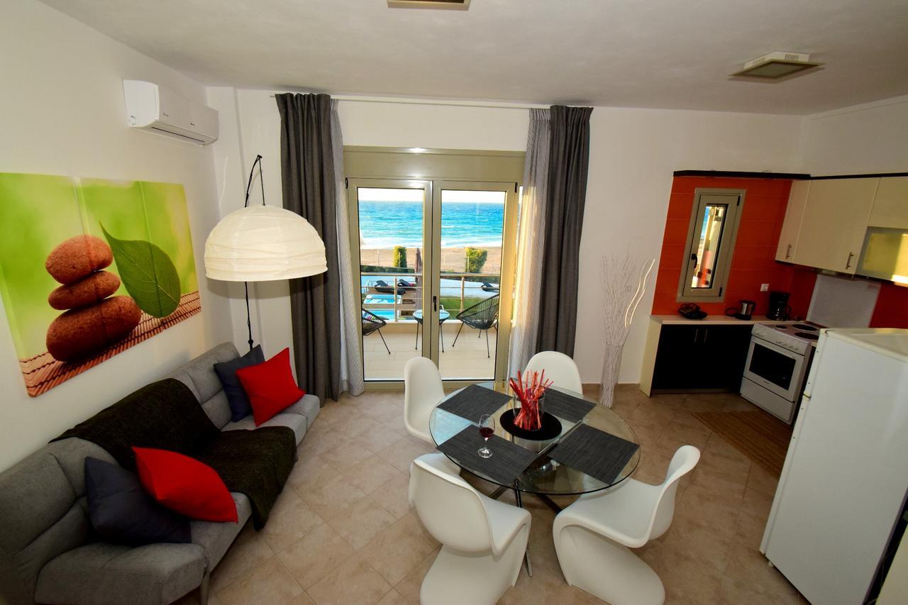 Isola Apartments Ксилокастро Экстерьер фото